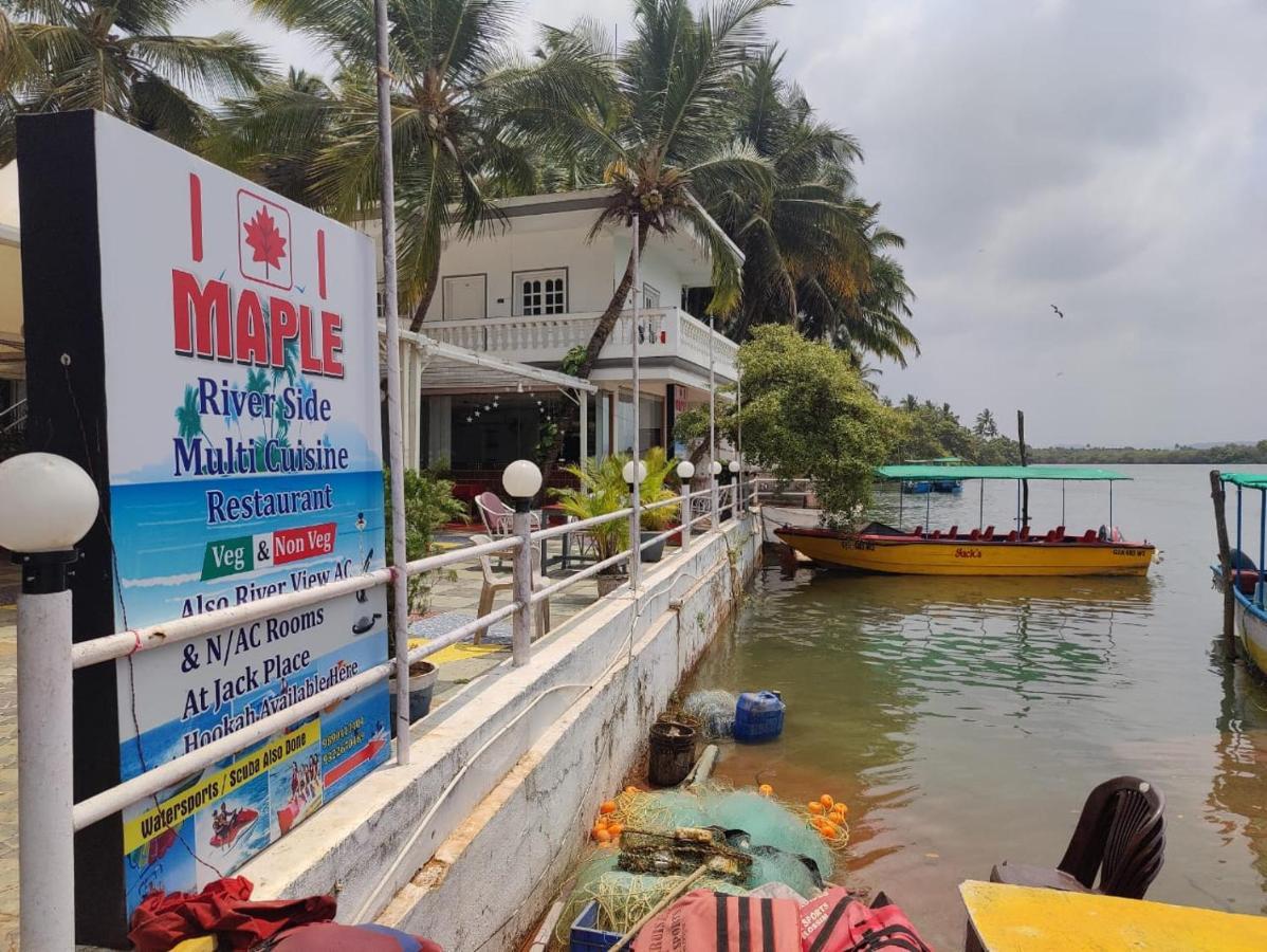 Hotel M Aples Jacks Place Cavelossim Esterno foto